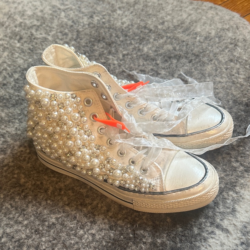Elegant Pearl-Studded High-Top Sneakers